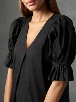 New Arrivals! Who What Wear | Black Midi Dress