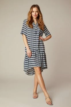 Tucker Dresses Laura Dress | Midnight Diamonds